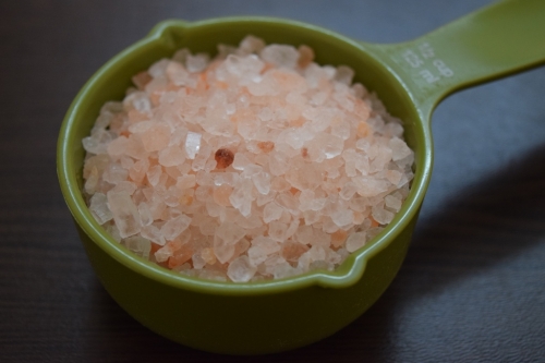 Pure Natural Himalayan Edible Pink Cooking Medium Grain Salt (2-5MM)